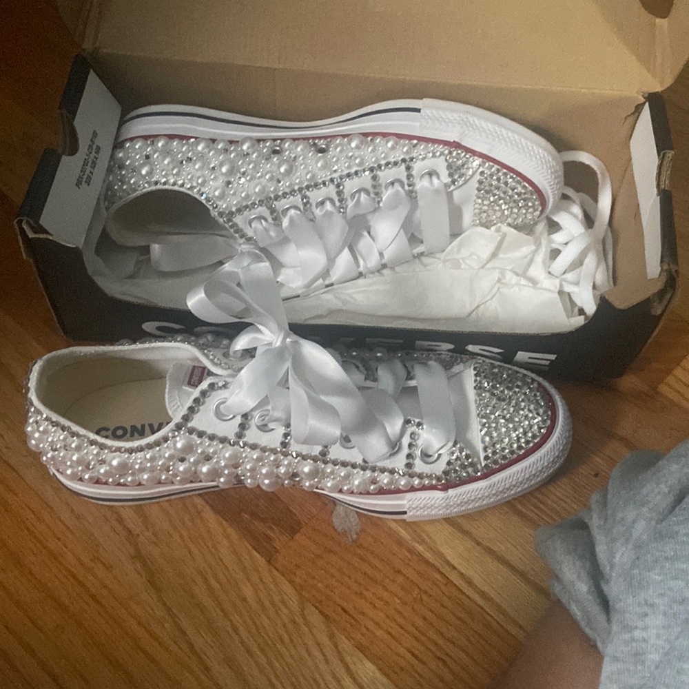 customized bedazzled pearl and rhinestone white chucks/converse.